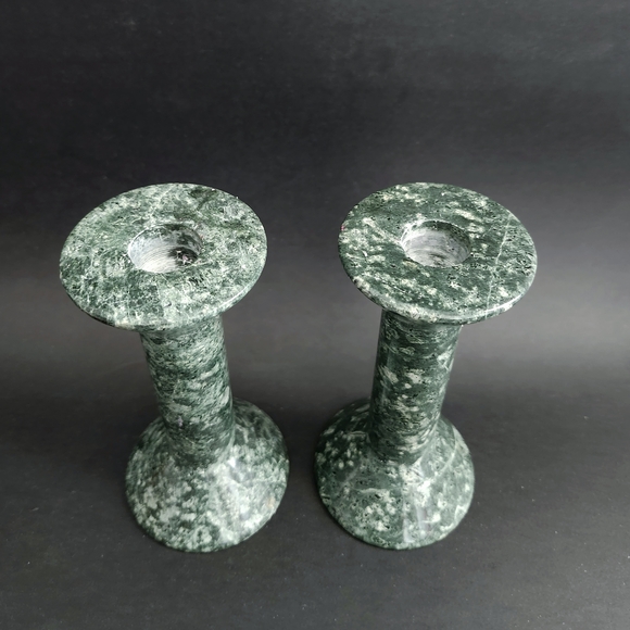 Set of 2 Elegant Green Marble Candle Holders - Picture 5 of 13